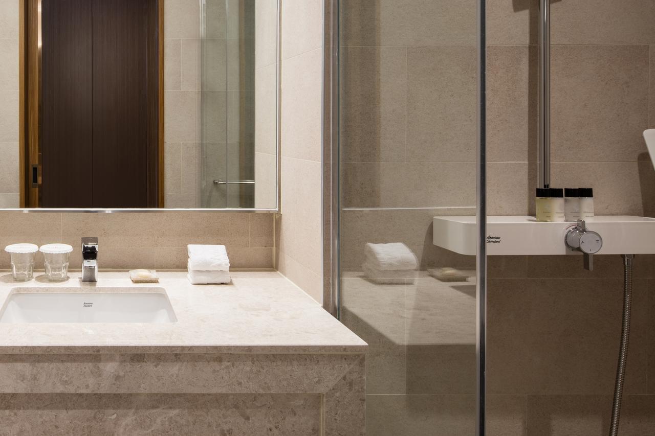 Ramada By Wyndham Seoul Sindorim Hotell Exteriör bild